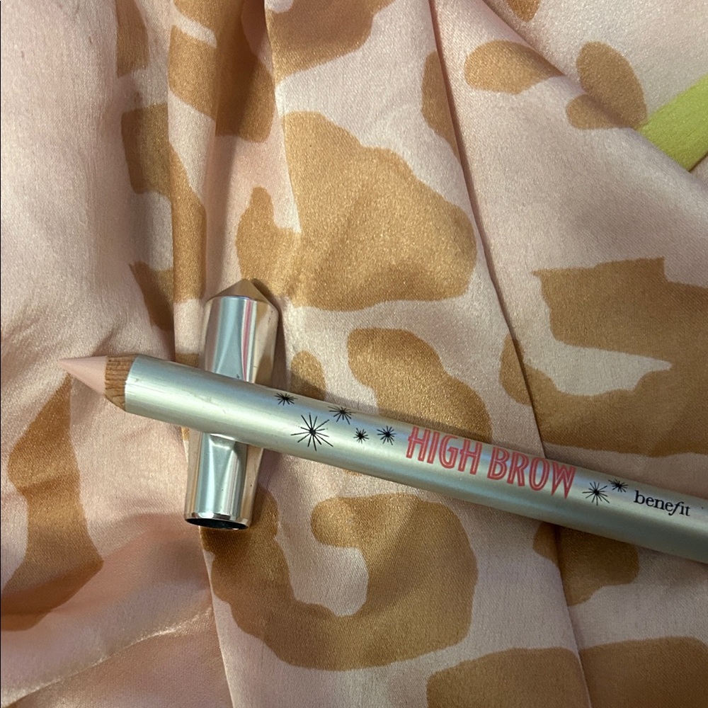 Benefit High Brow Highlighting Pencil — Pale Pink